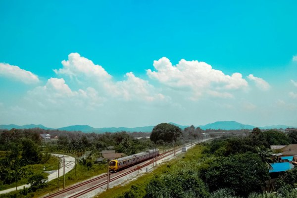 What are the best routes for a heritage railway journey in Wales?